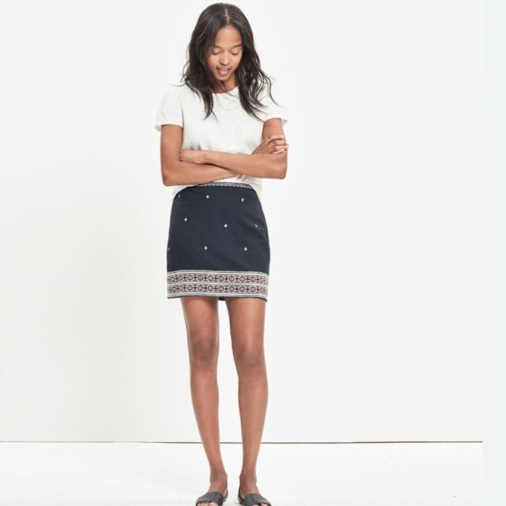 Madewell Women’s Sz 4 Gamine A-Line Skirt Embroidered Black Mini Style F3446